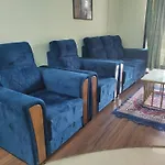 1Bhk Ac Service Apartment 110