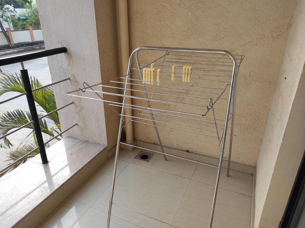 Apartment 1bhk Ac Service 110 *