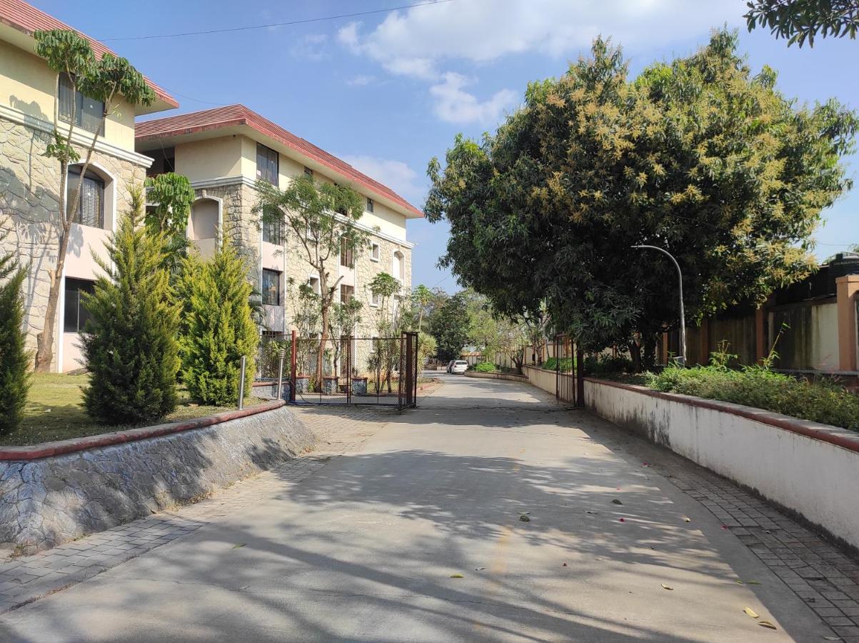 1bhk Ac Service 110 *