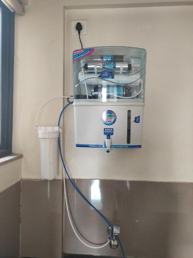 1bhk Ac Service 110 Apartment