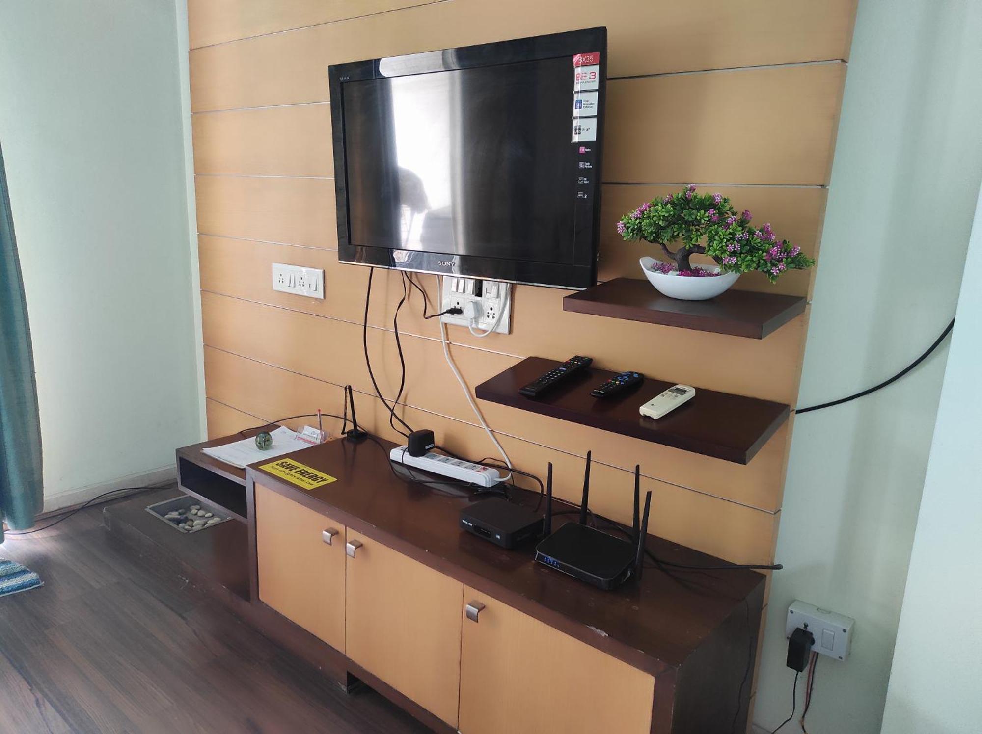 1bhk Ac Service 110 * Pune